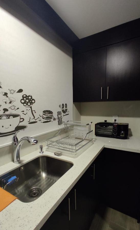 Departamento Sector De La Embajada Americana Кито Экстерьер фото